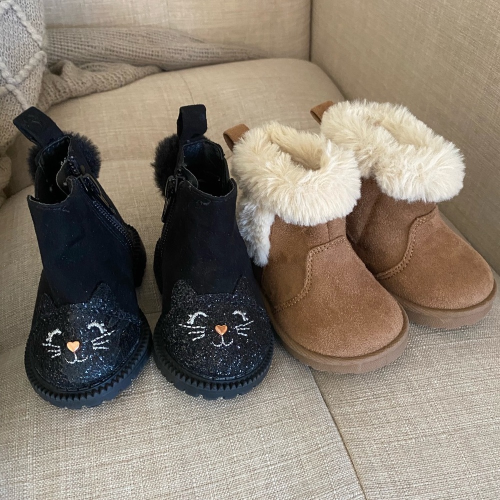 NWOT Black Cat and Brown Fur Baby Boots